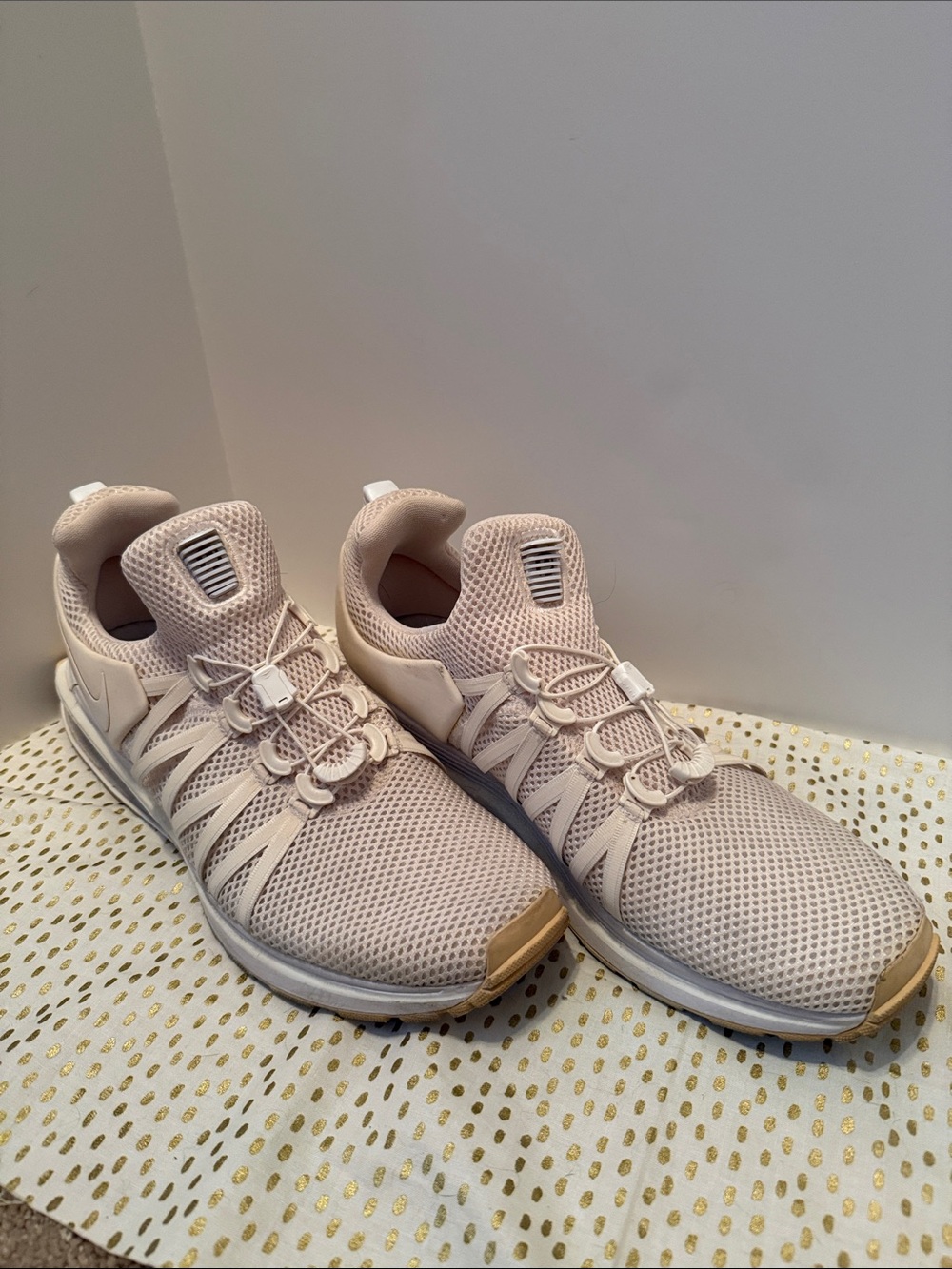 Off-white Men’s Nike Gravity Sneakers
